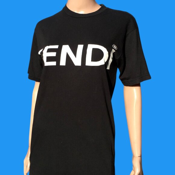 FENDI Black Basic T-Shirt Crew Neck Classic Logo Print Size 4 US 38 IT M L - Picture 2 of 7